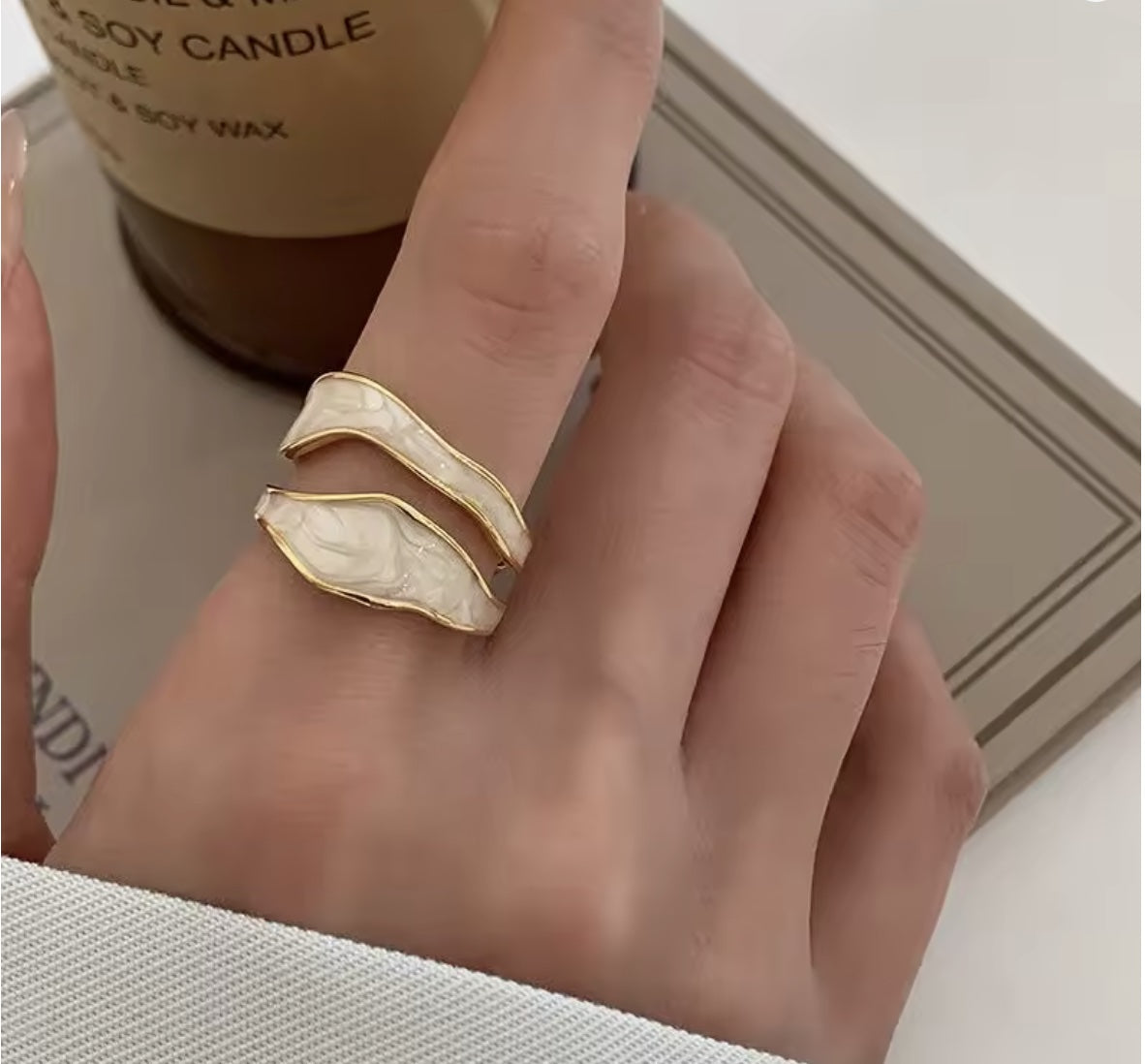Anillo HIBISCO BLANCO