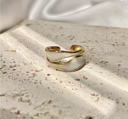 Anillo HIBISCO BLANCO